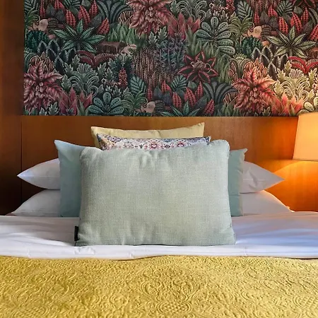 Отель Solei Boutique 4*