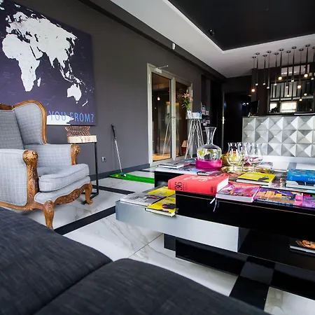 Solei Boutique 4* بوزنان