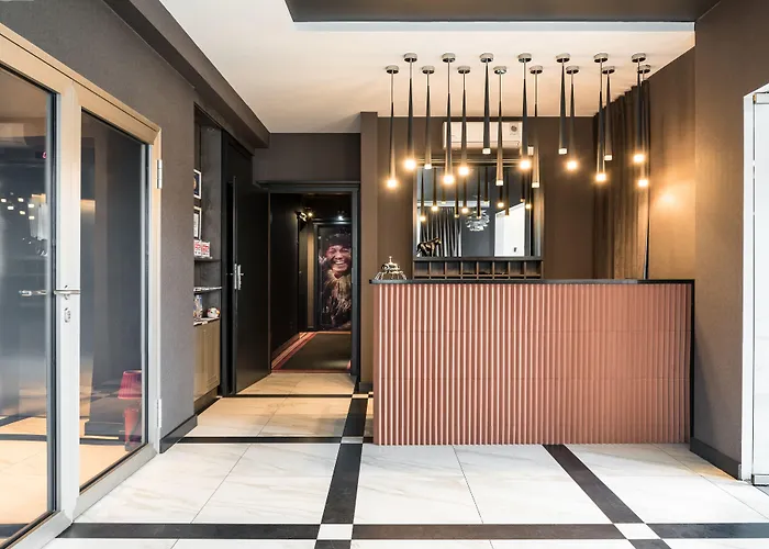 Solei Boutique 4* بوزنان