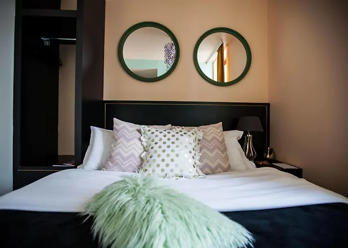 فندق Solei Boutique 4*